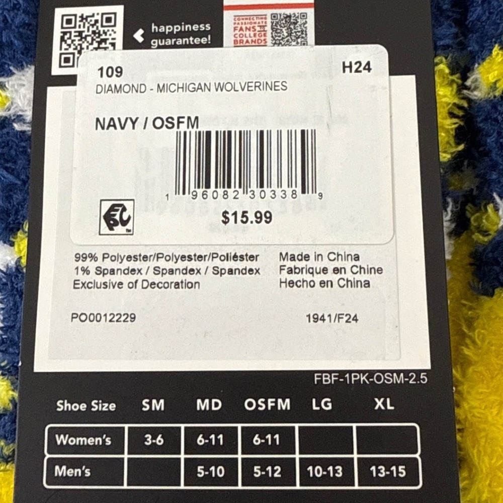 Michigan Wolverines Fuzzy Socks NCAA One Size Fits‎ Most Men 5-12 Women 6-11 - Picture 3 of 4
